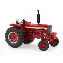 1:32 FARMALL 856 TRACTOR********