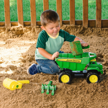 15" JOHN DEERE BIG SCOOP TRUCK