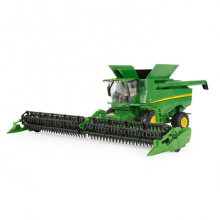 1:32 JOHN DEERE S680 COMBINE ***